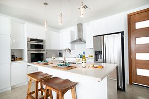 Lighthouse Point Residences