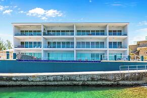 Lighthouse Point Residences