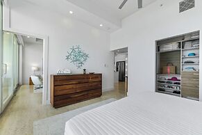 Lighthouse Point Residences