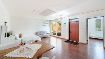 Chuncheon Dogandstay