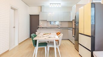 Chuncheon Dogandstay