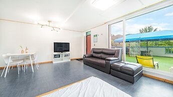 Chuncheon Dogandstay