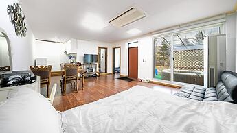 Chuncheon Dogandstay