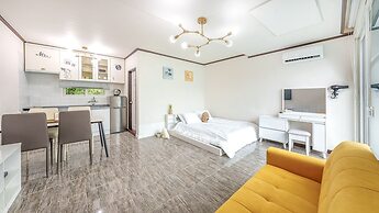 Chuncheon Dogandstay