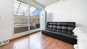 Chuncheon Dogandstay