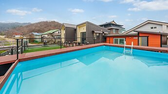 Chuncheon Dogandstay