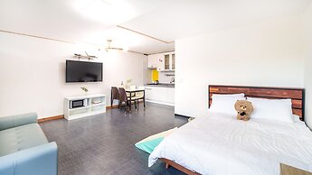 Chuncheon Dogandstay