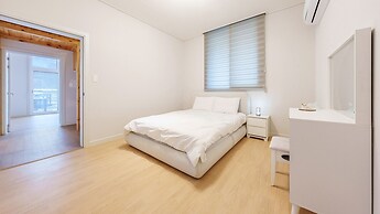 Chuncheon Dogandstay