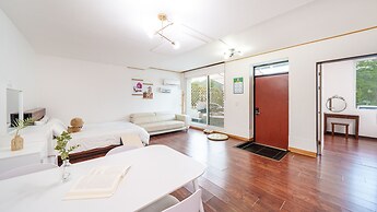 Chuncheon Dogandstay