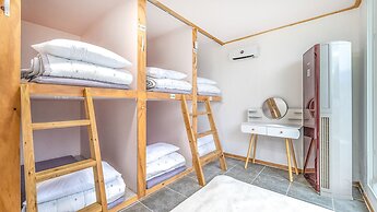 Chuncheon Dogandstay