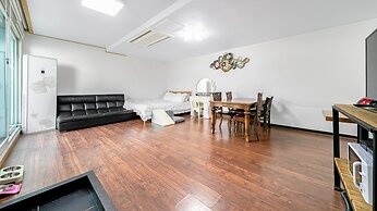 Chuncheon Dogandstay