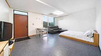 Chuncheon Dogandstay