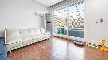 Chuncheon Dogandstay