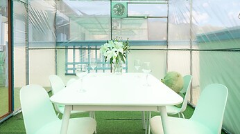 Chuncheon Dogandstay