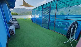 Chuncheon Dogandstay