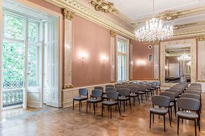 Hotel Altus Palace - Destigo Hotels