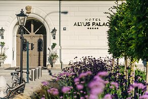 Hotel Altus Palace - Destigo Hotels