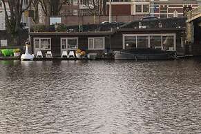 little AMSTEL HouseBoat