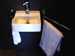 little AMSTEL HouseBoat