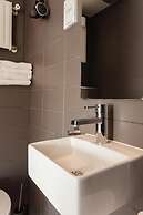 little AMSTEL HouseBoat