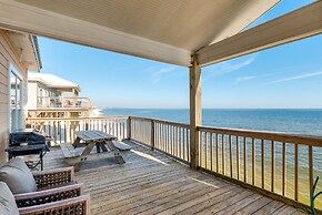 Sun Spot - True Gulf Front Private Home With Lovely Gulf Side Deck. 4