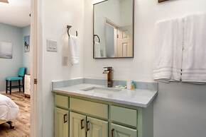 Sun Spot - True Gulf Front Private Home With Lovely Gulf Side Deck. 4