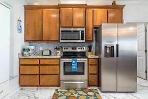 West Beach - Stay On The Sand! Gulf Views Galore, Only Steps To The Sh