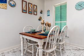 West Beach - Stay On The Sand! Gulf Views Galore, Only Steps To The Sh