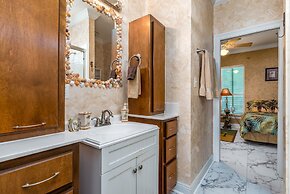 West Beach - Stay On The Sand! Gulf Views Galore, Only Steps To The Sh