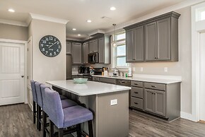 Sonny Daze - Pet Friendly, Gulf View, Heated Pool, Game Room - Perfect