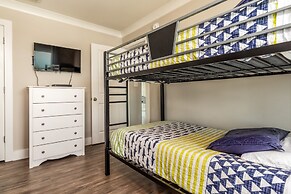 Sonny Daze - Pet Friendly, Gulf View, Heated Pool, Game Room - Perfect