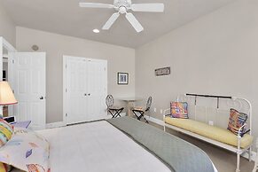 Tramarlis - Bright And Airy Bayfront Home. Enjoy Unobstructed Views An