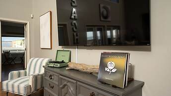 Tidal Wave - Big And Bold Bayfront Beauty! Perfect For The Whole Famil