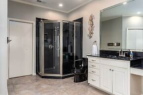 Tidal Wave - Big And Bold Bayfront Beauty! Perfect For The Whole Famil