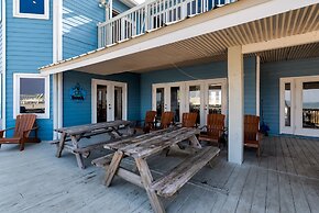 Tidal Wave - Big And Bold Bayfront Beauty! Perfect For The Whole Famil