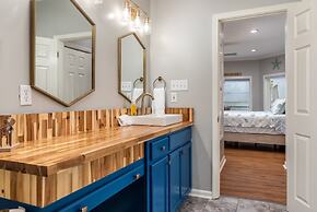 Tidal Wave - Big And Bold Bayfront Beauty! Perfect For The Whole Famil