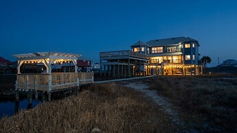 Tidal Wave - Big And Bold Bayfront Beauty! Perfect For The Whole Famil