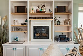 West End Girl - Bay Beach, Gulf Beach, Or West End Park - All Just Ste