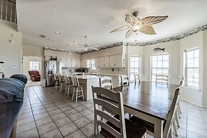 Relaxation - Large Bay Front Home Has Everything You Need For The Perf