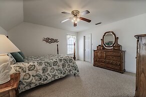 Relaxation - Large Bay Front Home Has Everything You Need For The Perf