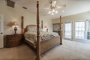 Relaxation - Large Bay Front Home Has Everything You Need For The Perf