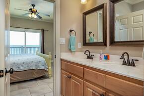 Southern Breeze - Gulf Front! Pet Friendly! Bring The Whole Family For