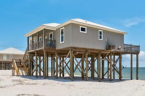Southern Breeze - Gulf Front! Pet Friendly! Bring The Whole Family For