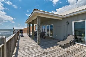 Southern Breeze - Gulf Front! Pet Friendly! Bring The Whole Family For