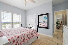 Marisol - Pet Friendly And Gulf Front! Enjoy The Large Deck With Amazi