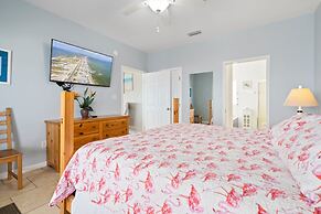 Marisol - Pet Friendly And Gulf Front! Enjoy The Large Deck With Amazi