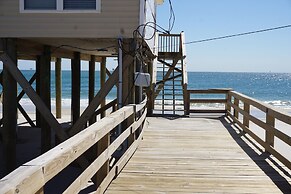 Marisol - Pet Friendly And Gulf Front! Enjoy The Large Deck With Amazi