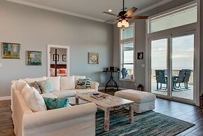 Serenity Now - Two Master Bedrooms - North and South facing decks - Pe