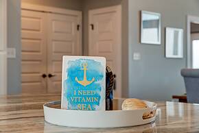 Serenity Now - Two Master Bedrooms - North and South facing decks - Pe