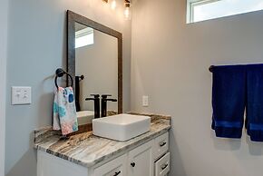 Serenity Now - Two Master Bedrooms - North and South facing decks - Pe